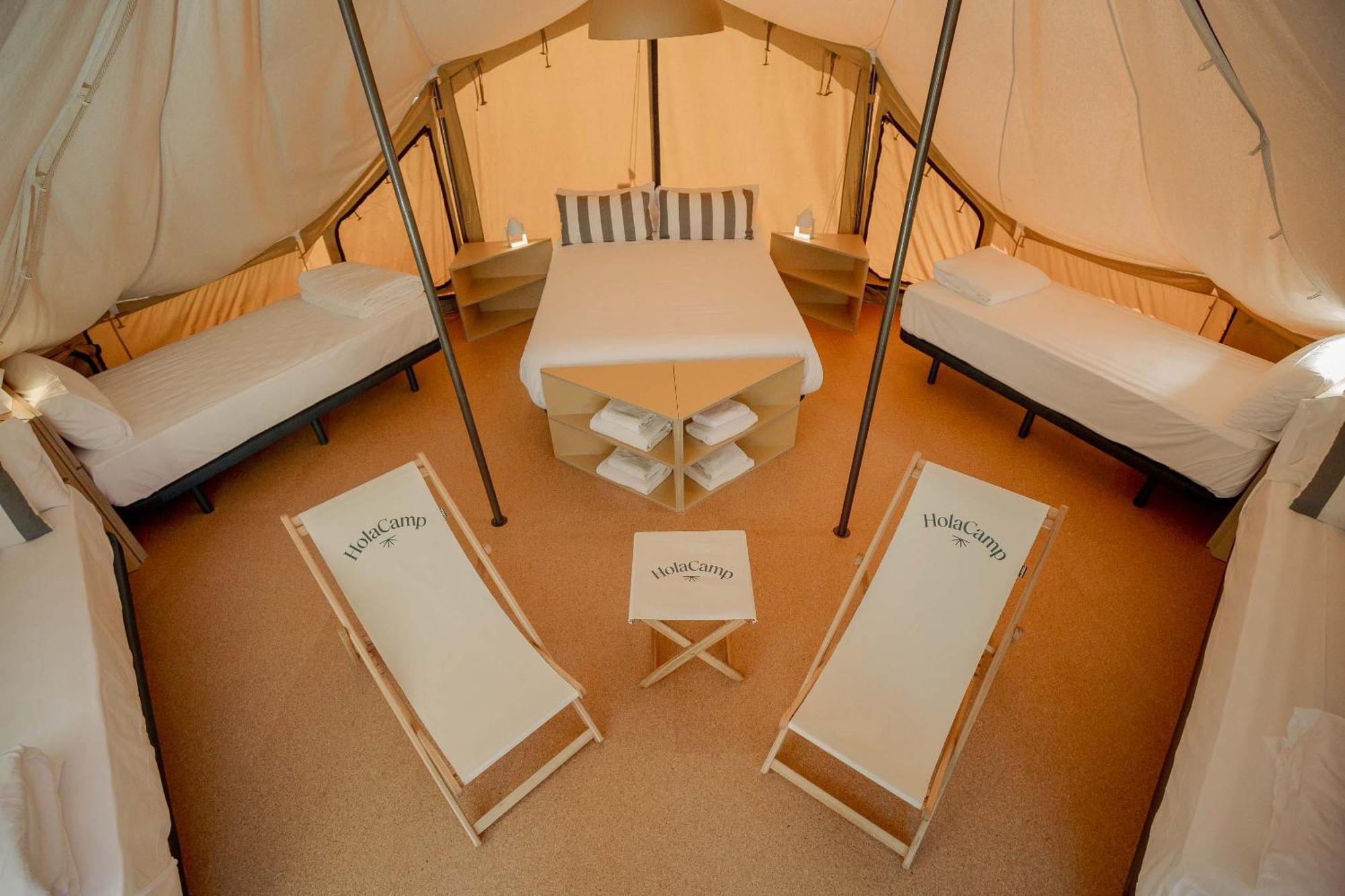 Holacamp Sitges Fun Hotel Екстериор снимка