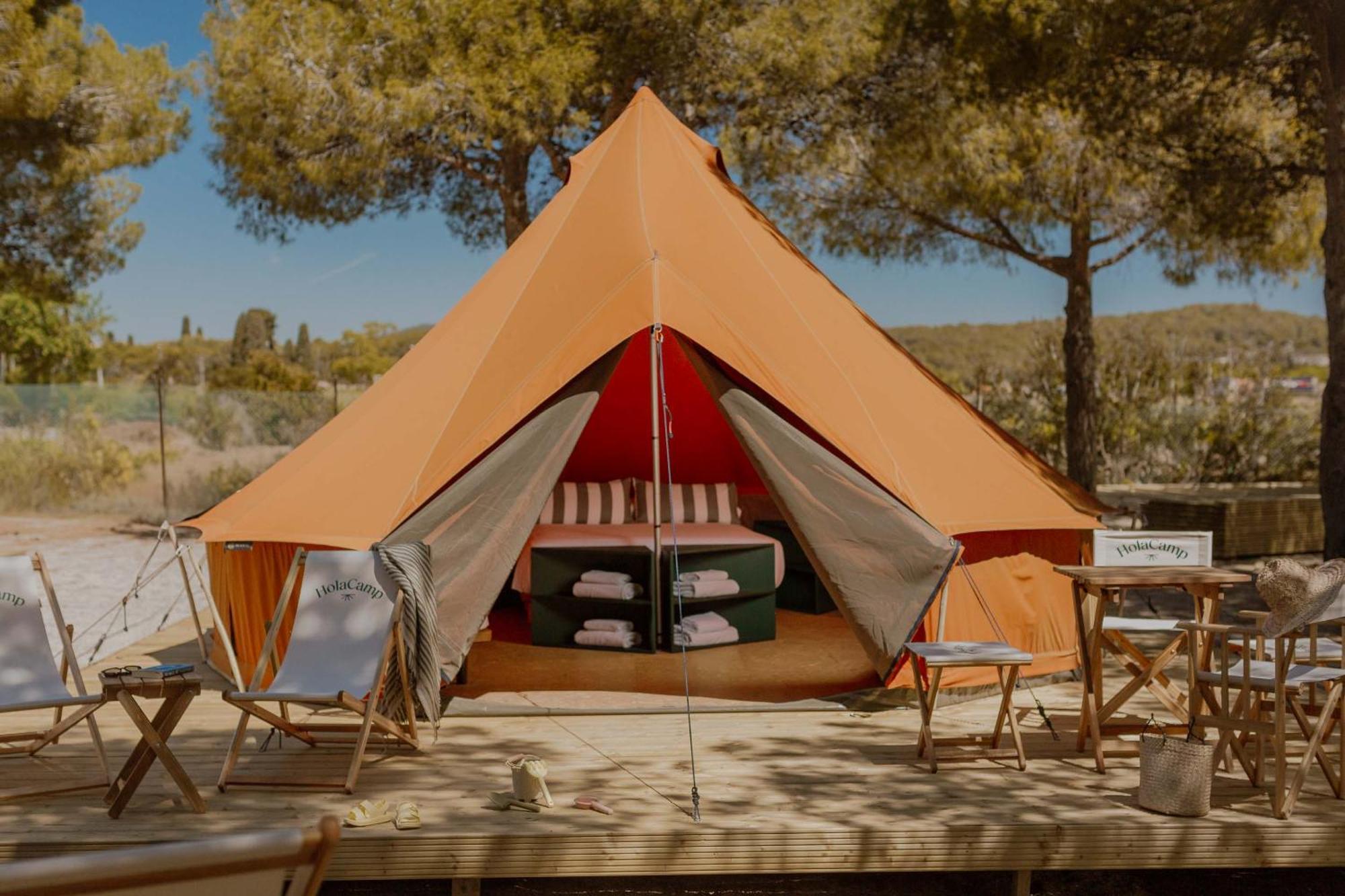 Holacamp Sitges Fun Hotel Екстериор снимка
